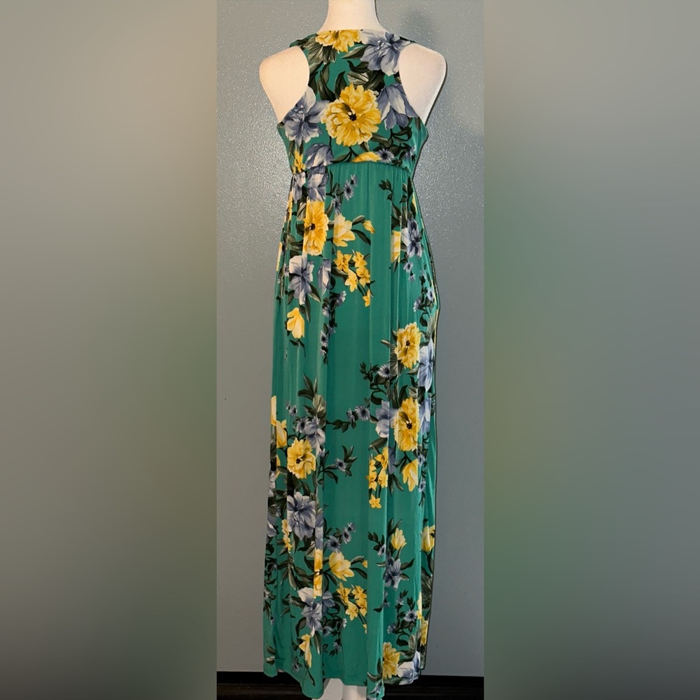 Emerald S Maxi Dress - Picture 2 of 4